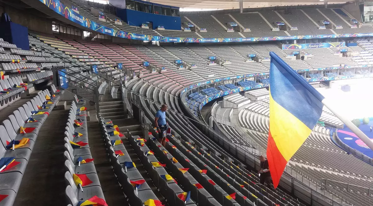 Euro 2016. Am invadat Parisul! Suporterii români au deja coregrafia pregătită pe ”Stade de France”! La ce oră se deschid porțile arenei VIDEO