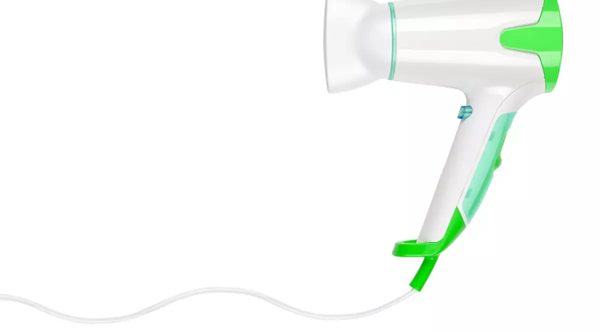 12 utilizări geniale pentru banalul uscător de păr