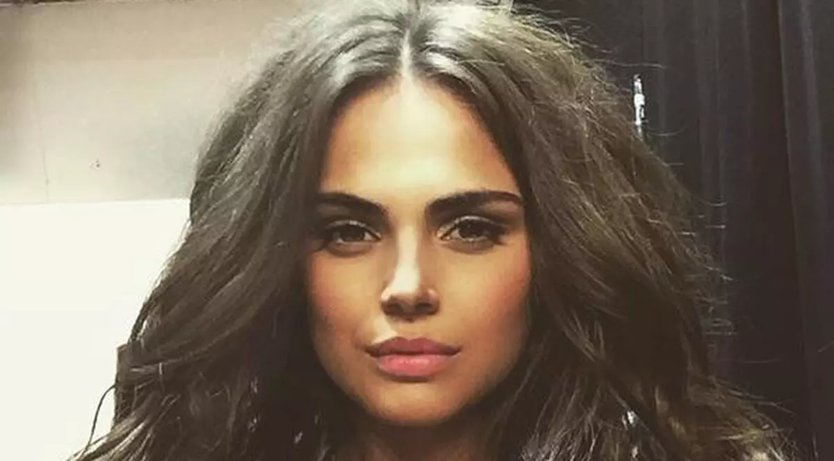 Moldoveanca ce s-a iubit cu Justin Bieber se mărită. Norocosul e cu 40 de ani mai bătrân decât ea | GALERIE FOTO