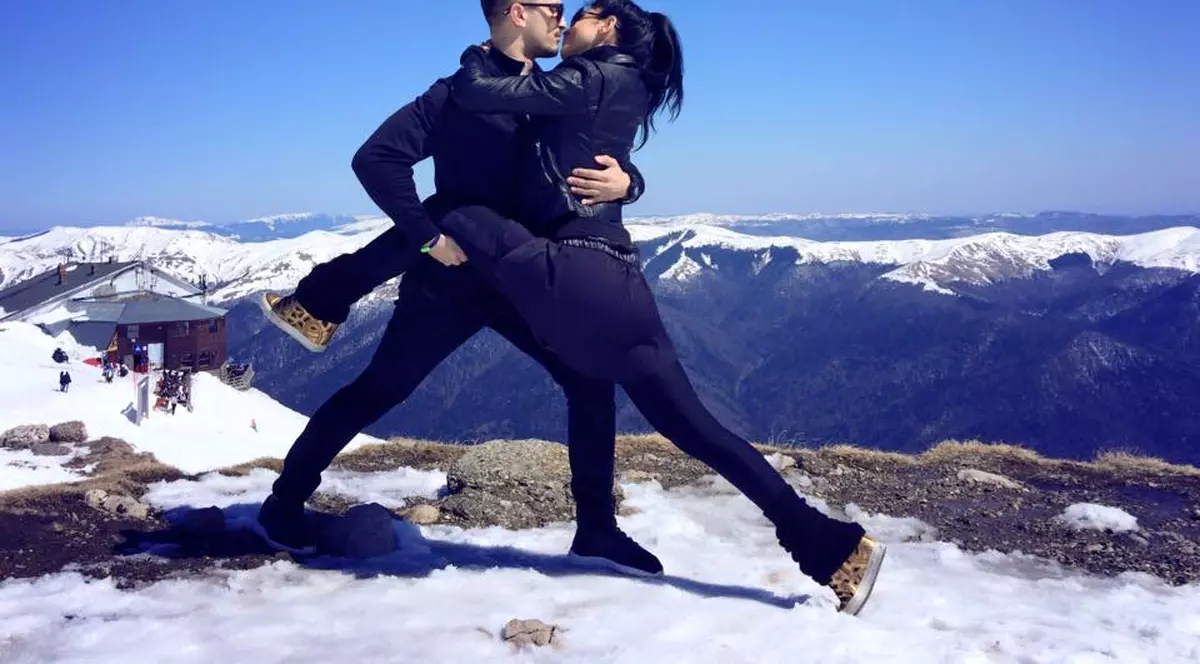 Gimnastul Florin Neby o răsfață pe soția sa cu momente romantice inedite