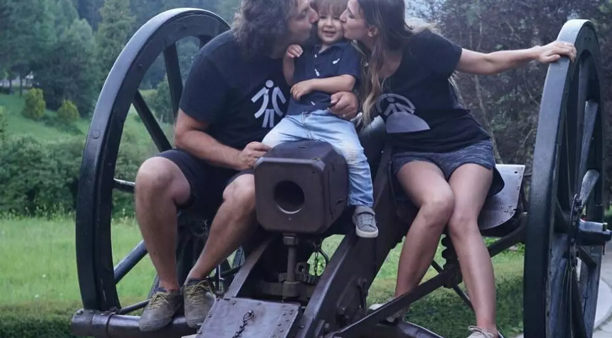 La 4 ani de la căsătorie, Dana Rogoz a făcut anunțul. Fanii au felicitat-o imediat. "Petrecem la Peleș"