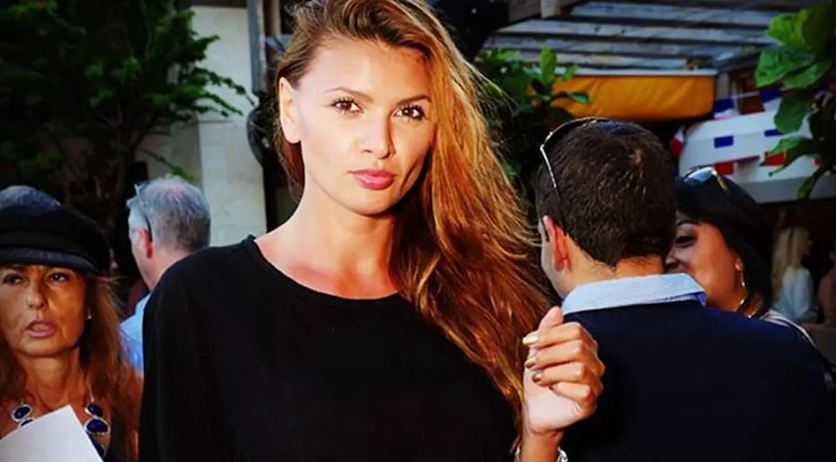 Imaginea care a încins atmosfera. Ramona Gabor, goală în fața tuturor