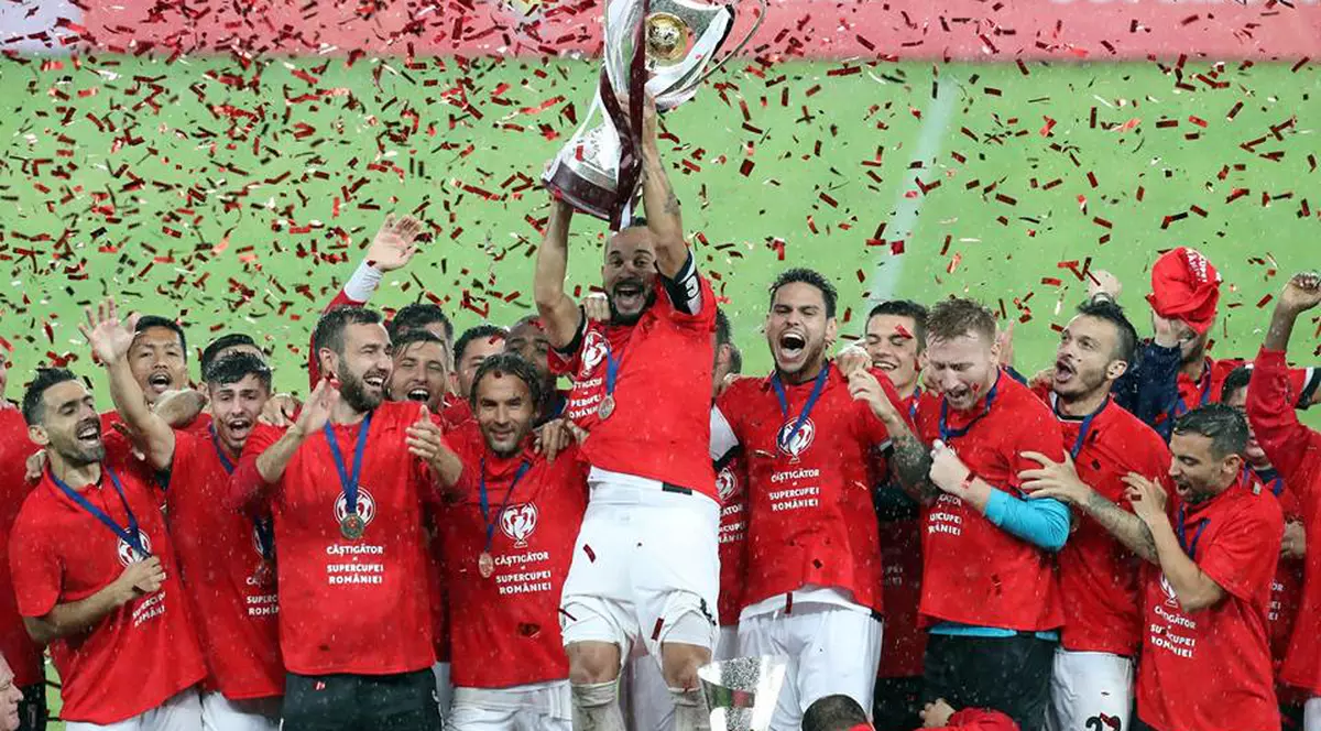 Supercupa României: Astra - CFR Cluj 1-0. Campioana a cucerit trofeul, grație româno-brazilianului De Amorim. Meciul trebuia întrerupt / LIVETEXT