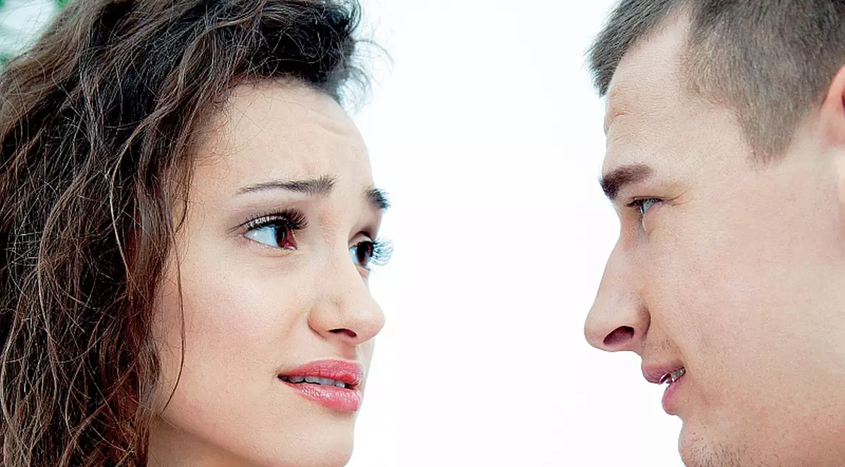 Am vrut s-o părăsesc fiindcă mă iubea prea mult