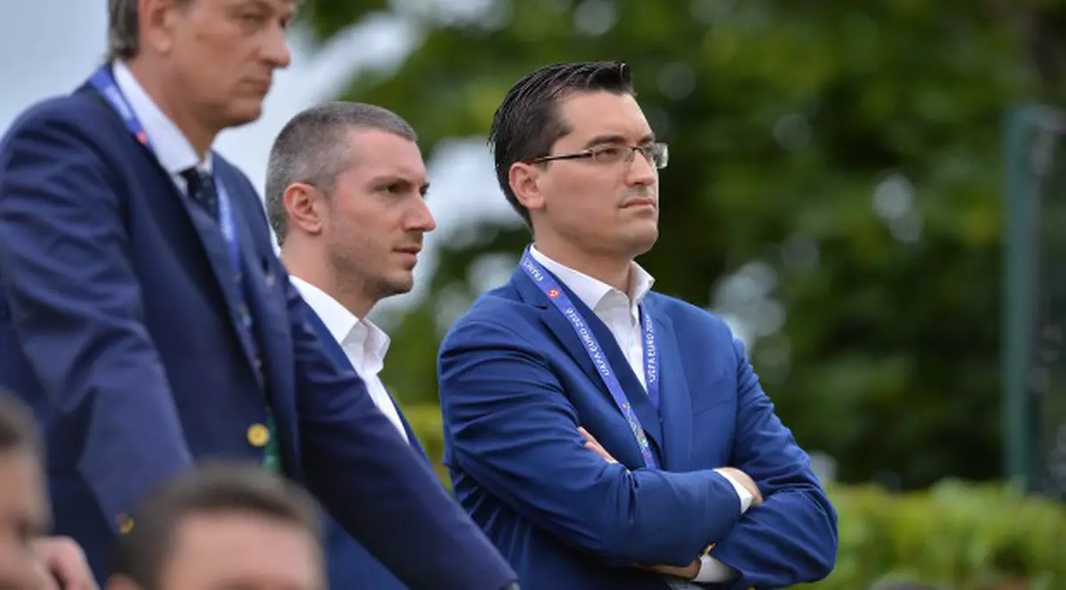 FRF. Discuție halucinantă Vișan - Pușcaș: ”Am vorbit și cu tata și mi-a spus că dumneavoastră meritați mai mult decât mine acest post, dar...”! Misiune de urgență: găsiți-l pe tatăl lui Vișan! VIDEO