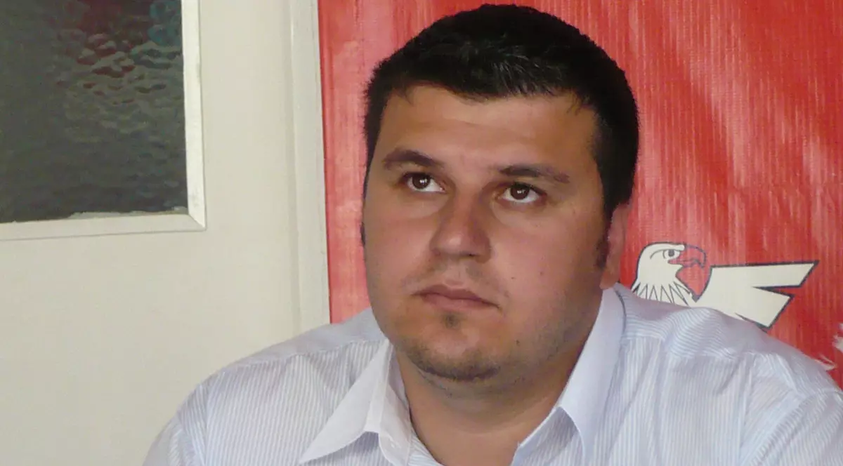 EXCLUSIV | Acuzații grave la adresa primarului din comuna sclavilor torturați: ”Ne-a amenințat că ne dă foc la case”