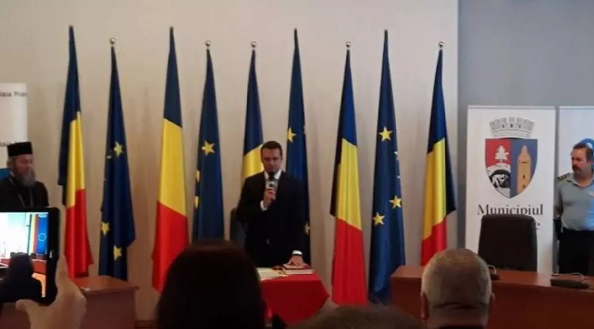 Cătălin Cherecheș, primarul din Baia Mare, adus din arest pentru a depune jurământul VIDEO