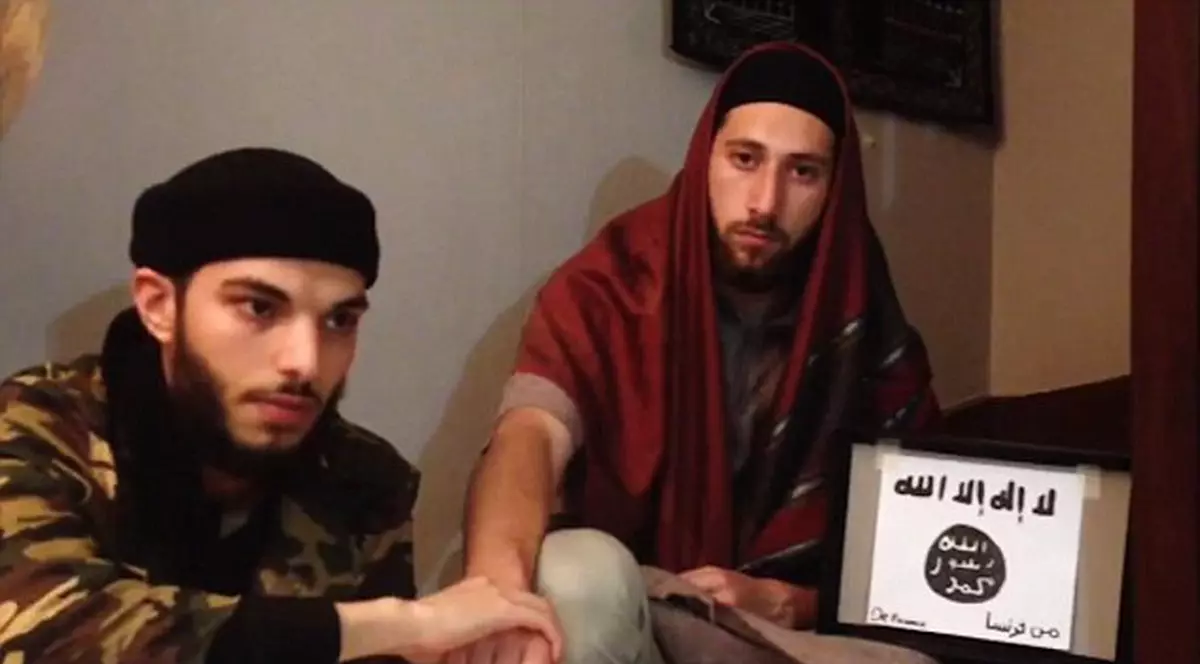 Atentat la o biserică din Franța | Statul Islamic a publicat o înregistrare cu cei doi jihadiști care au ucis un preot