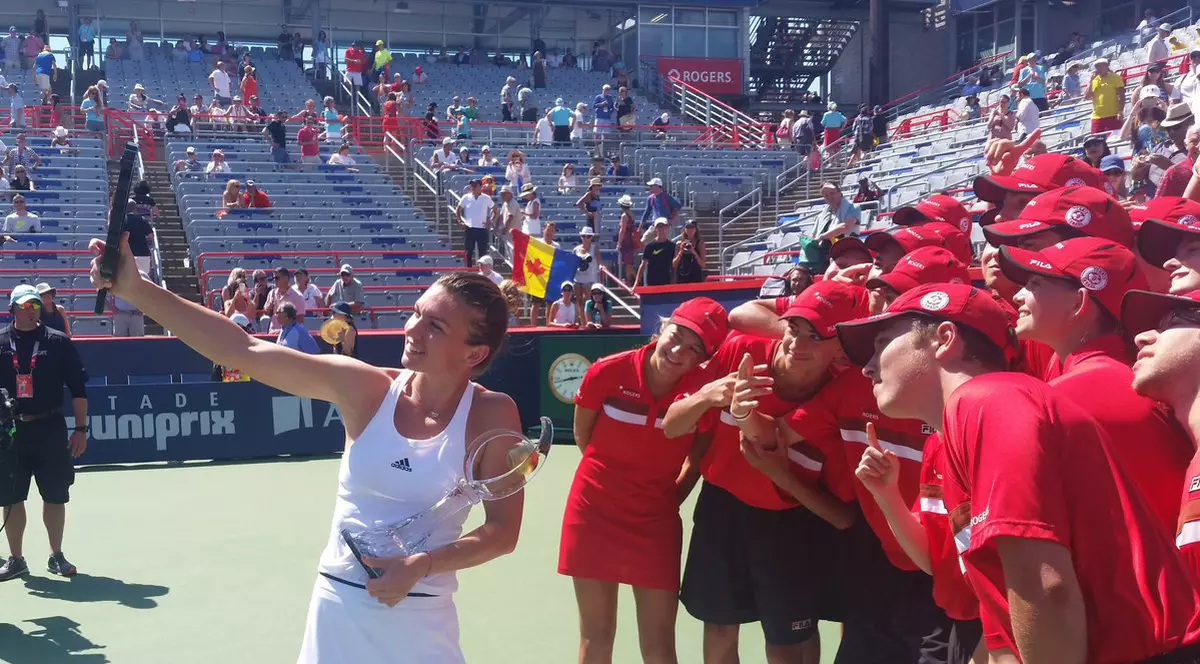 Halep, după succesul de 500.000 $ de la Montreal: ”M-am simțit ca acasă!”. Cu Monica Niculescu parteneră, Simona a pierdut finala de dublu / VIDEO