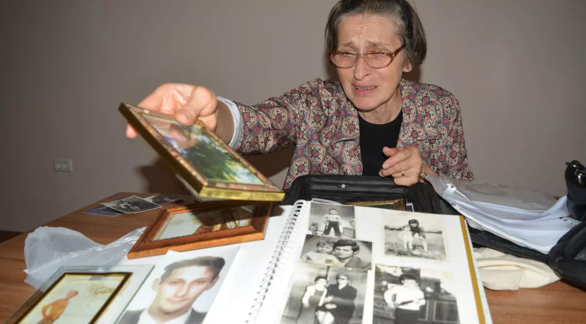 O mamă disperată din Lugoj își caută de 17 ani fiul plecat în Turcia | «Îmi arde inima de dorul lui!»