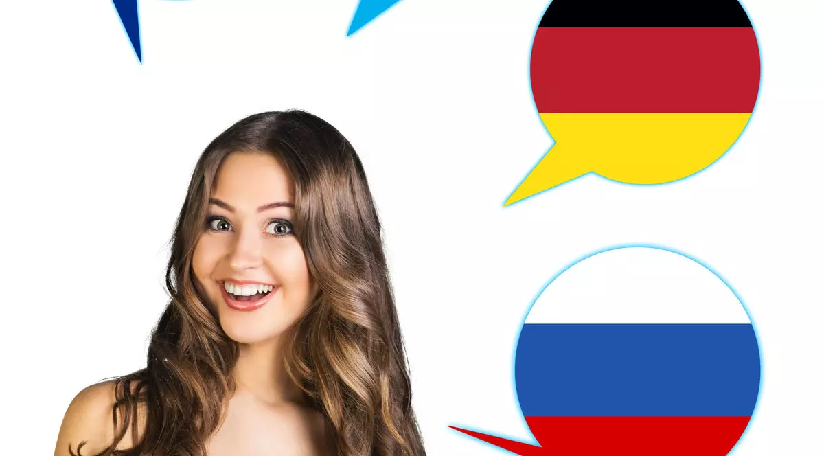 Ştii o limbă străină? Îţi poți găsi un job bine plătit imediat după terminarea facultăţii prin eJobs.ro