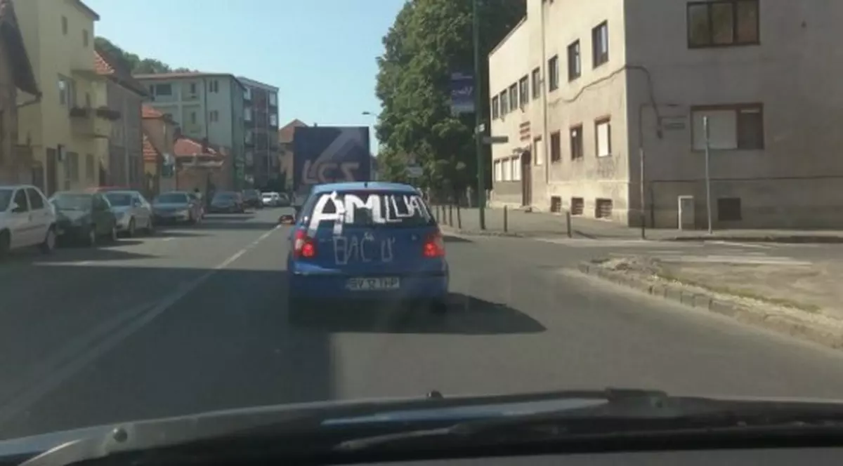 Mândru că a luat bacalaureatul, un braşovean a vrut să le arate tuturor reușita sa