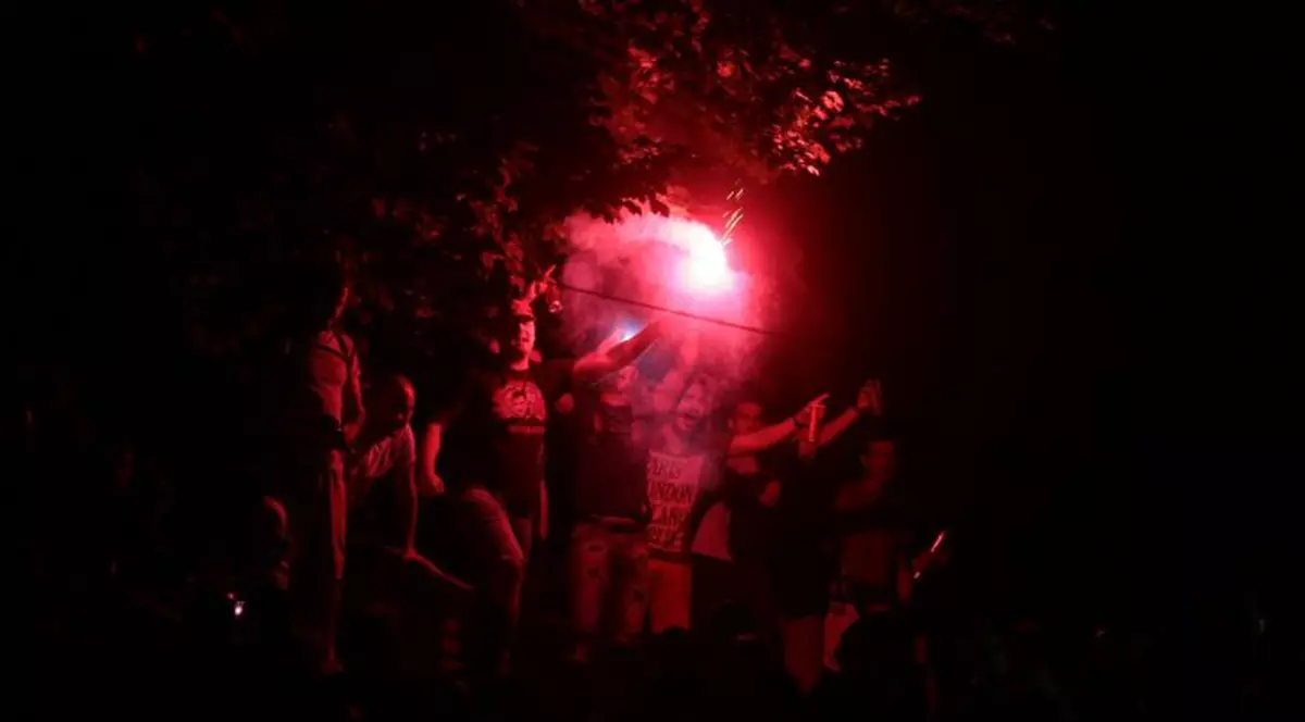 Bătaie ca-n filme între steliști și dinamoviști. S-a întâmplat în străinătate | VIDEO
