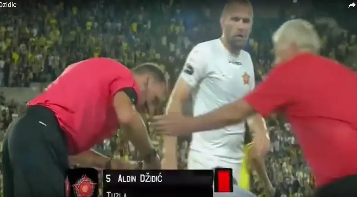 Ce dement! Un fotbalist era să dea naștere unui conflict diplomatic de proporții după ce le-a strigat asta fanilor adverși