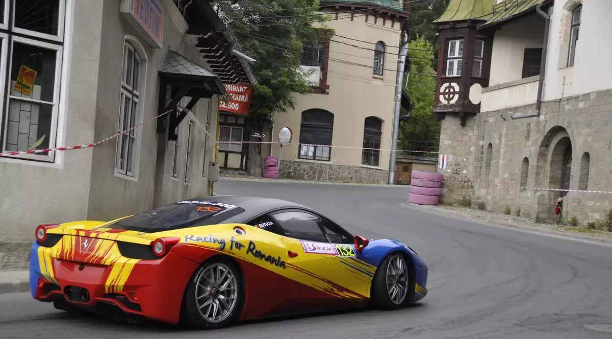 Campionatul Naţional de Viteză în Coastă se mută pe străzile staţiunii Sinaia în acest week-end