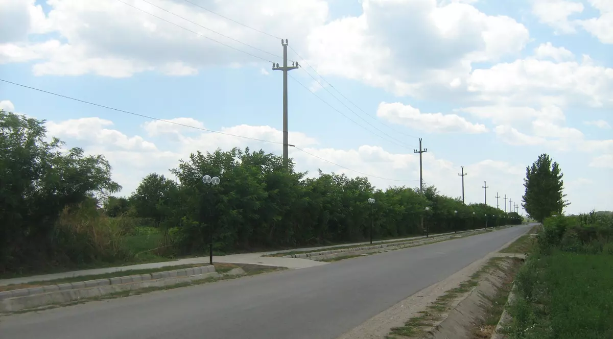 Aici sunt banii dumneavoastră: Cel mai iluminat câmp agricol din România!