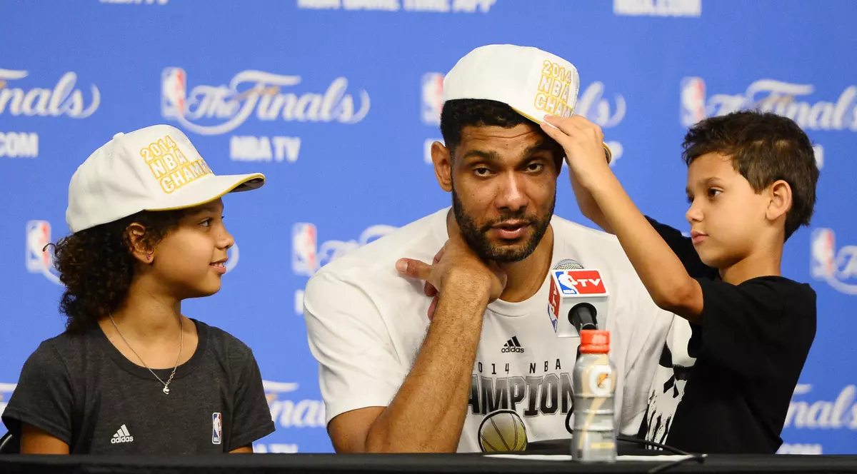 Baschet. Tim Duncan și-a anunțat retragerea din NBA. A câștigat cinci inele de campion, în 19 ani de carieră