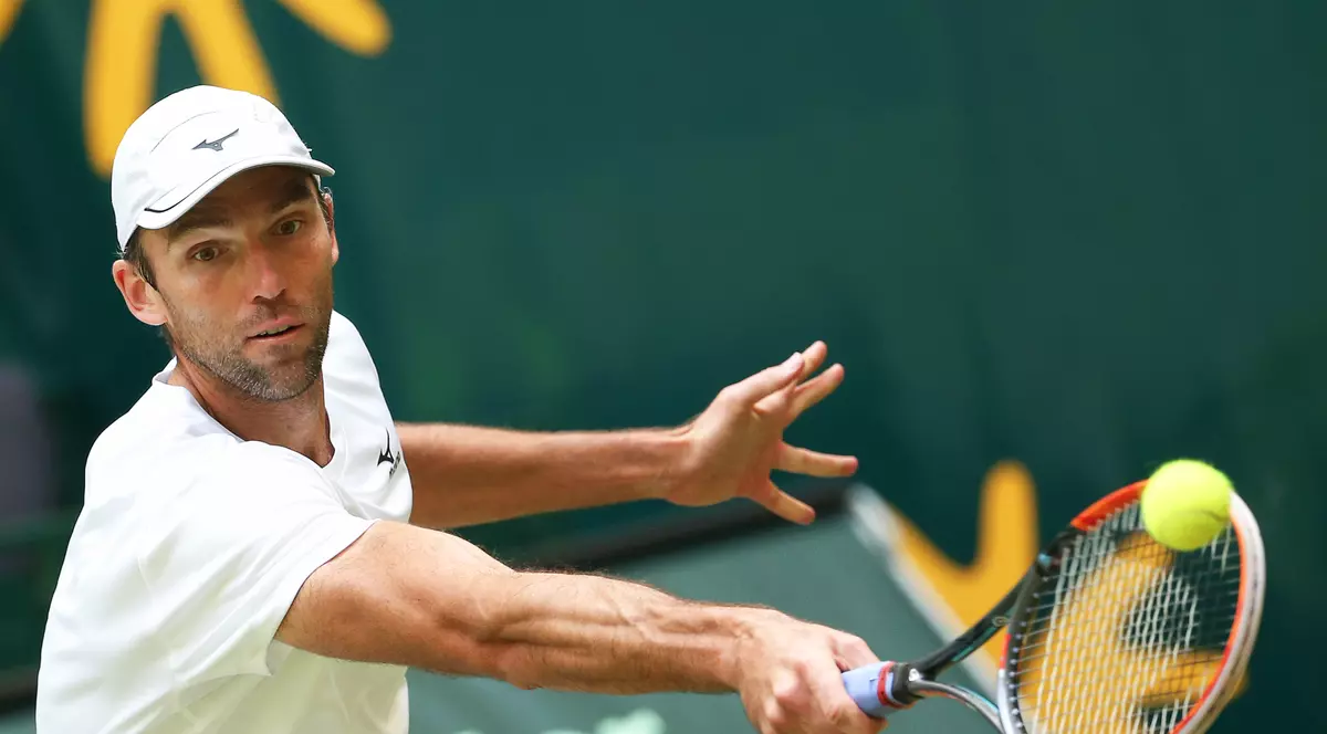 Tenis. ”Bunicul” Karlovici, victorie la Newport. De 37 de ani nu mai câștigase titlul un jucător de 37 de ani. Cum este salutat în circuit uriașul croat / VIDEO