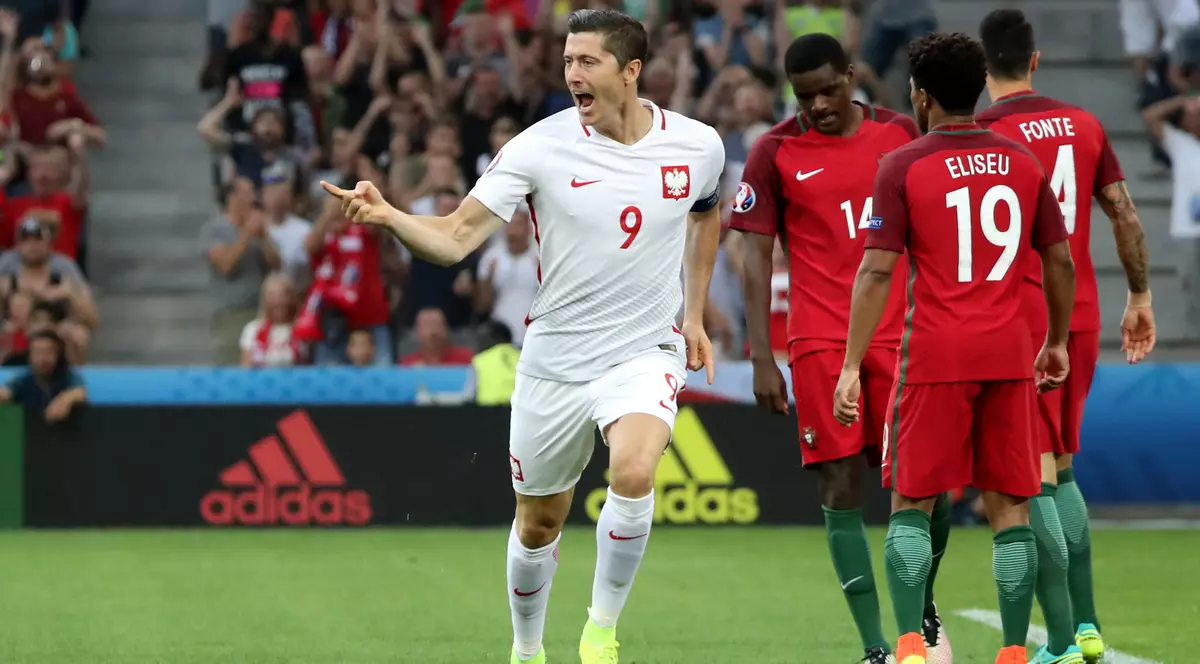 Tricolorii vor juca în noiembrie cu naționala Poloniei, eliminată fără înfrângere de la Euro 2016