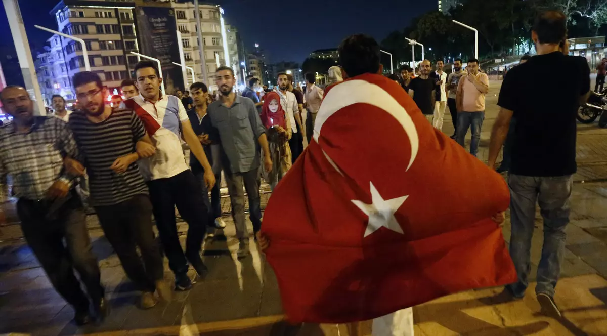 ANALIZĂ | Tentativă de lovitură de stat în Turcia. Cum s-a ajuns în această situație?