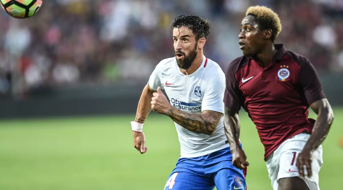 Bilete pentru meciul Steaua - Sparta Praga, din Liga Campionilor, de luni în vânzare la case. Program şi preţ