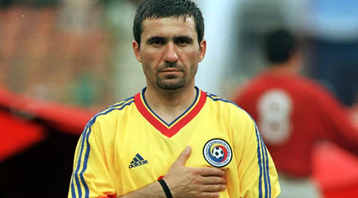 România, în era Daum. Neamțul a învățat imediat tacticile ”mioritice”: i-a dat ”calde” lui Hagi: ”El e starul mondial de la care am învățat multe trucuri”