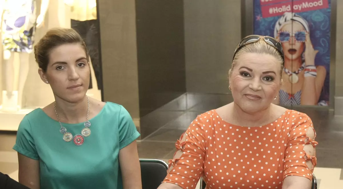 EXCLUSIV / Maria Cârneci zice că nu-i poamă acră pentru nora ei: "Sunt soacră pe post de mamă!”