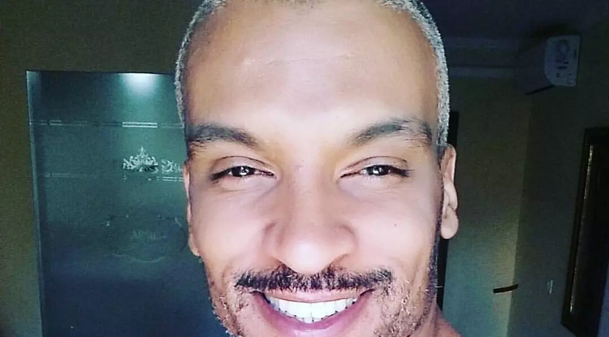 VIDEO EXCLUSIV/ El e primul bărbat din showbiz care o recunoaște: „O să-mi fac câteva operații estetice!”