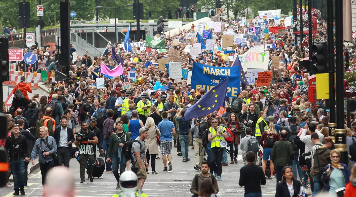 Brexit | Miting de amploare în Londra împotriva ieșirii Marii Britanii din UE / GALERIE FOTO & VIDEO
