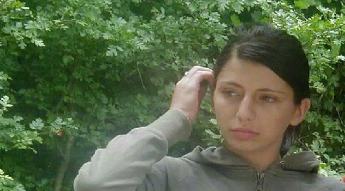 Dosar redeschis după 11 ani! Dovezile care arătă că sinuciderea unei fete de 17 ani ar fi fost o crimă