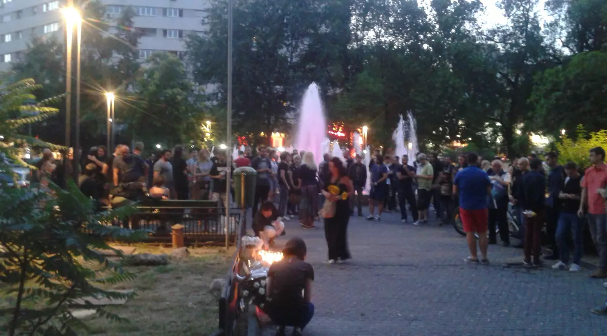 Peste 100 de persoane au adus un omagiu lui Nik Baydin, în centrul Capitalei | FOTO