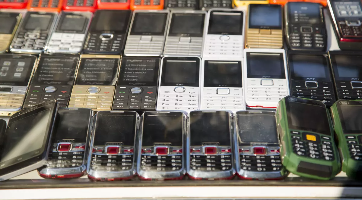 EXCLUSIV. Bursa telefoanelor din pușcării: După gratii, un mobil costă și 10.000 de lei