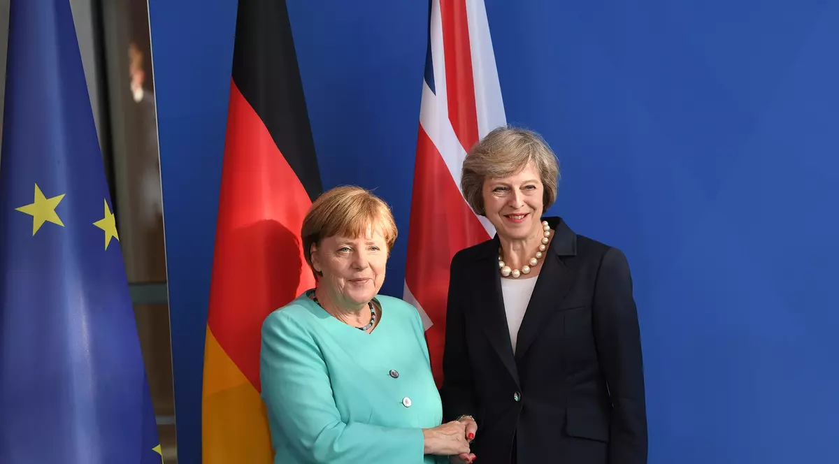 Brexit.Theresa May, întâlnire cu Merkel: „Nu vom începe negocierile de ieșire din UE anul acesta”