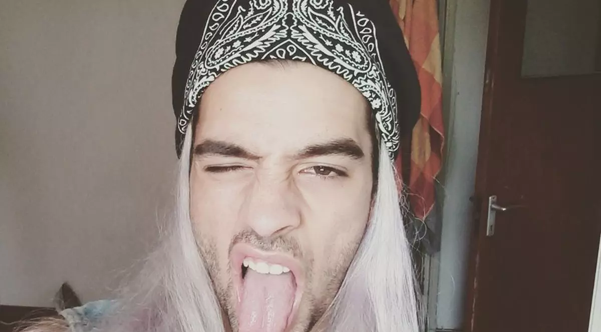 Fiul adoptiv al Luminiței Anghel trăiește în condiții greu de imaginat. David a făcut totul public