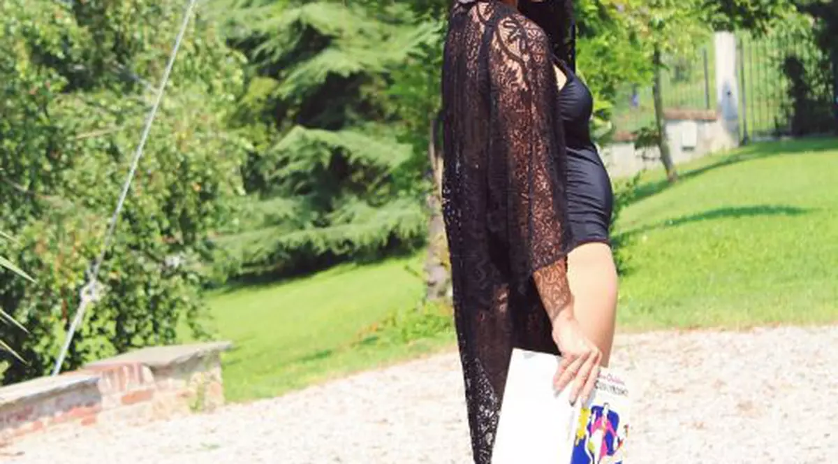 Jojo, sexy în vacanță. Cât de mult i-a crescut burtica de gravidă