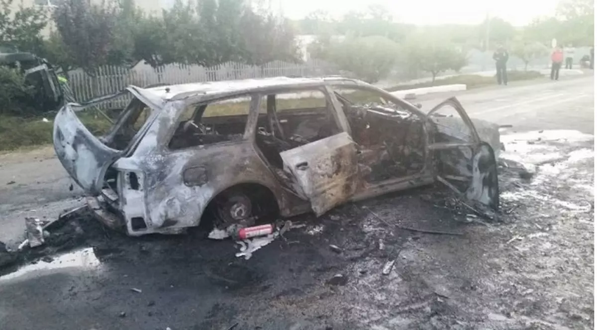 Grav accident de circulație! Un șofer de ambulanță a murit