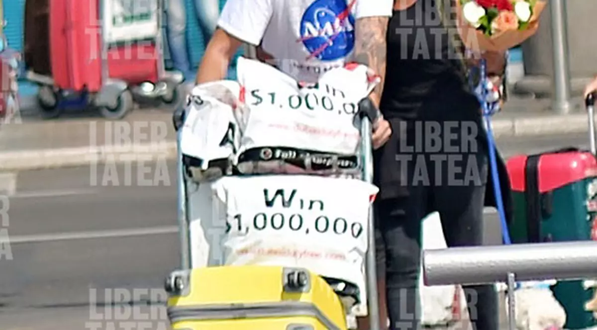 EXCLUSIV / Scene fierbinți la aeroport! Cum a decurs revederea dintre Adelina și Speak, după două săptămâni de separare