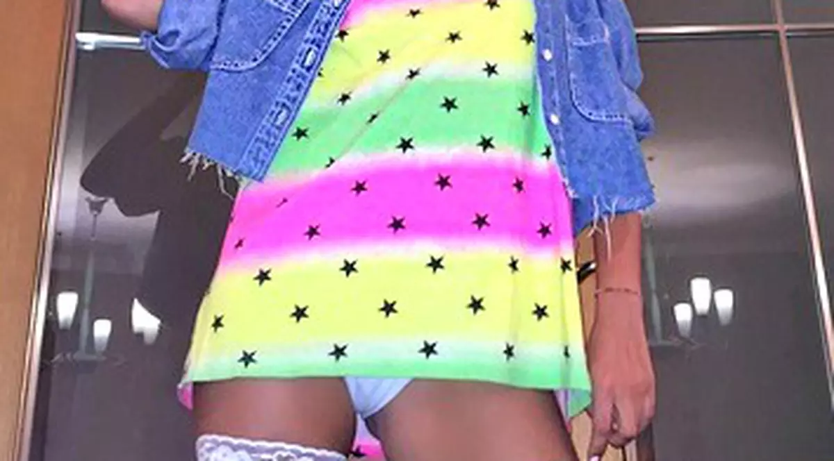 EXCLUSIV/ Alexandra Stan e prea sexy pentru arabi. O vor, dar cu restricții