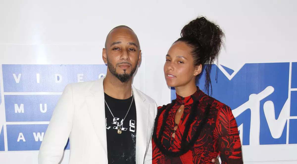 Alicia Keys, apariție senzațională la MTV Music Video Awards! Detaliul cu care a atras toate privirile