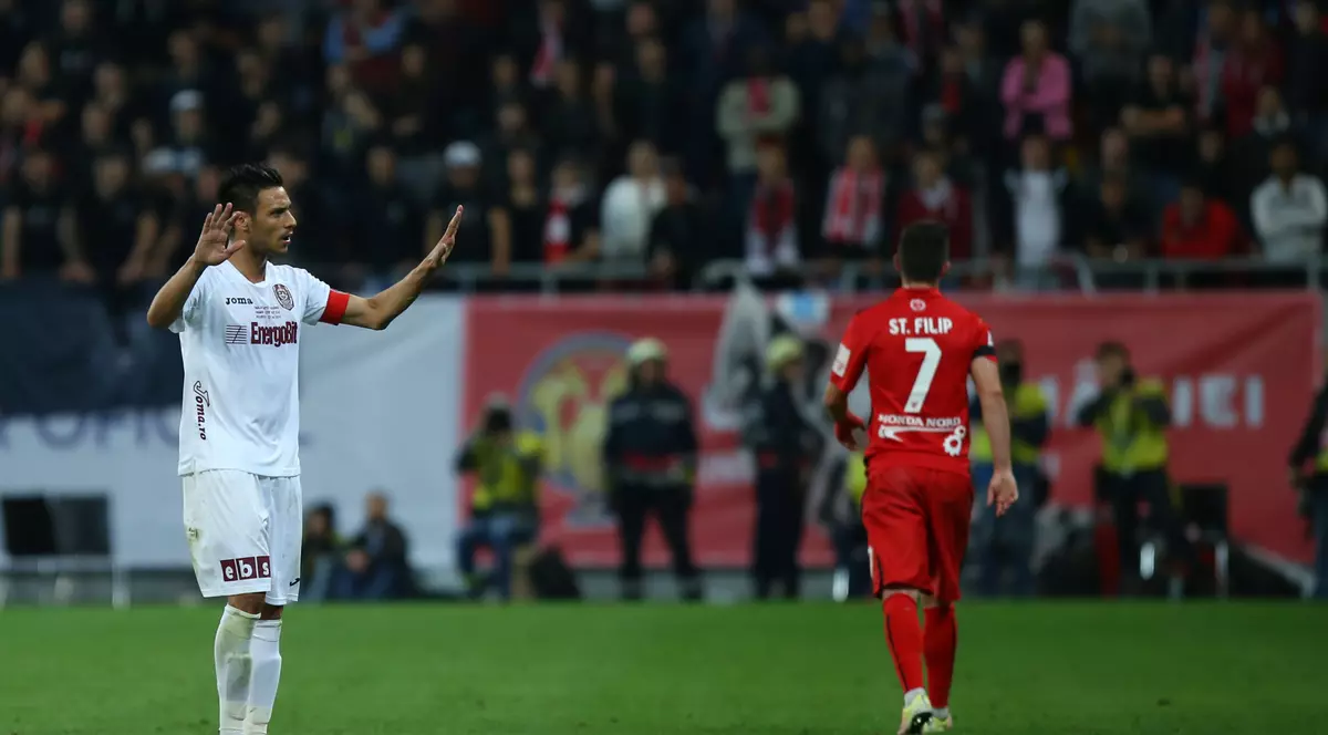 Liga 1. CFR Cluj - Dinamo 0-0. "Câinii" nu au reuşit să-şi ia revanşa după eşecul din finala Cupei