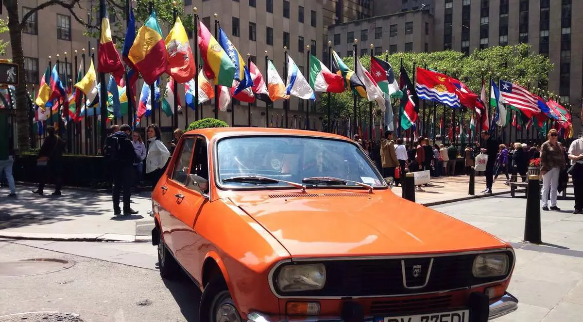 EXCLUSIV. Mimi, furia roșie de pe șoselele Americii. Singura Dacie cu ”buletin” de New York care va străbate faimoasa Route 66