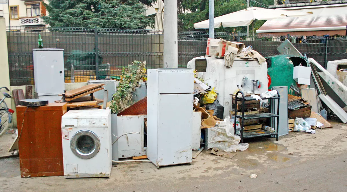 Fără să scoţi un ban din buzunar! Scapă de electrocasnicele uzate şi... dotezi şcoala copilului tău