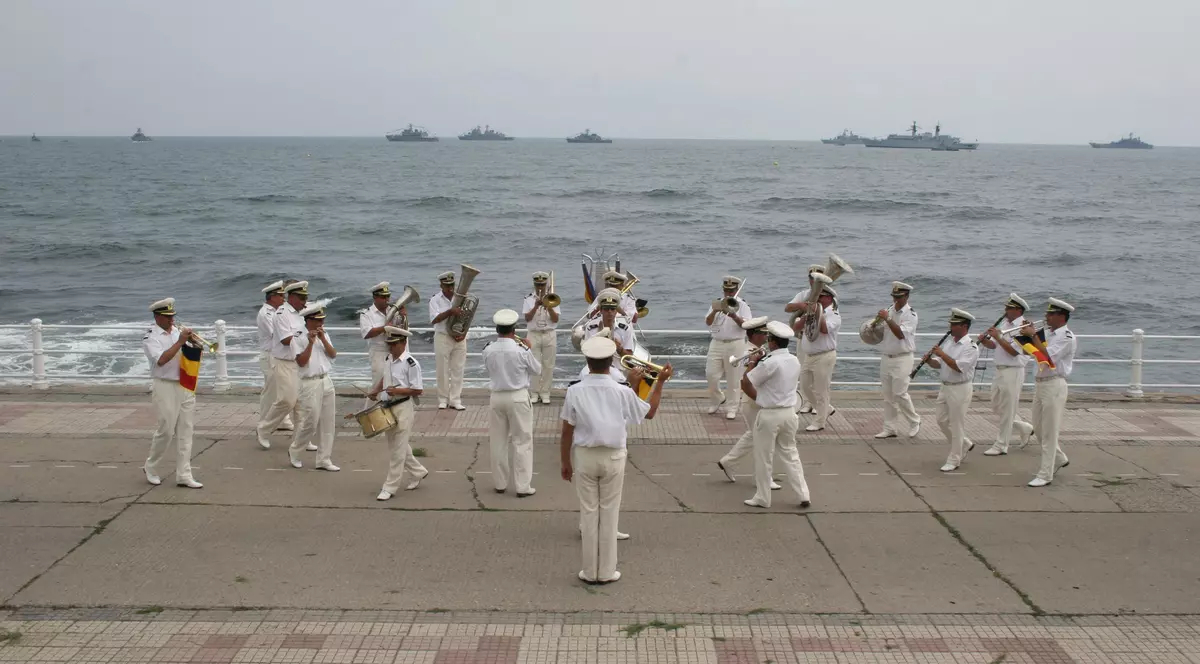 Spectacole inedite pe litoral! Fanfara Militară face turul stațiunilor înainte de Ziua Marinei