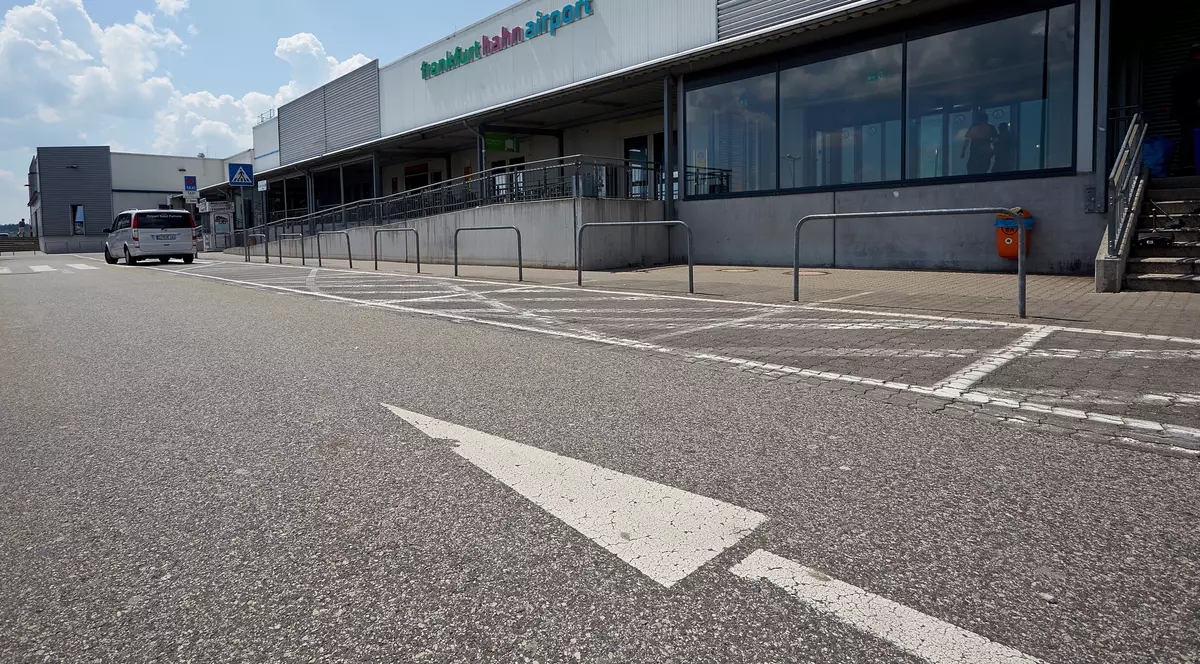 Incident bizar pe aeroportul din Frankfurt. Șase persoane au avut nevoie de îngrijiri medicale, după ce au acuzat probleme respiratorii