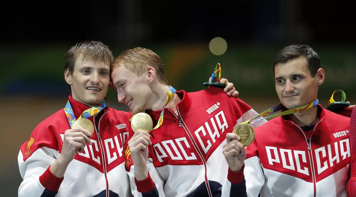Jocurile Olimpice. Rusia a câștigat titlul olimpic în concursul masculin pe echipe la floretă