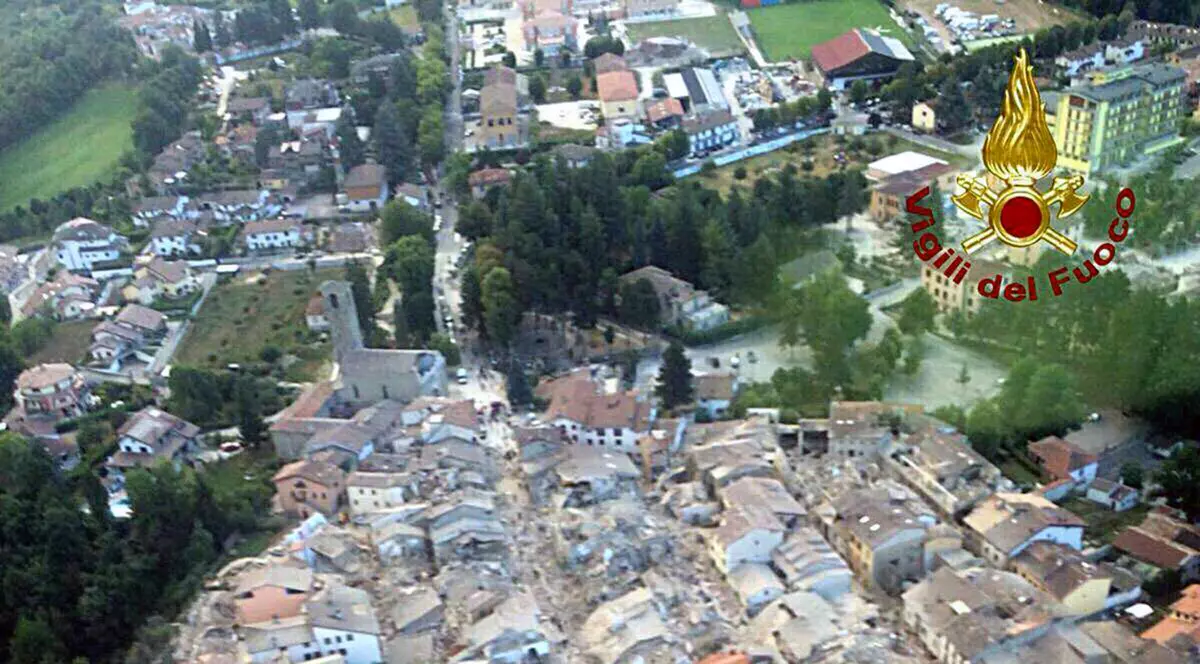 Un oraș întreg a fost ras de pe fața pâmântului în urma seismului devastator din Italia! Imagini dramatice