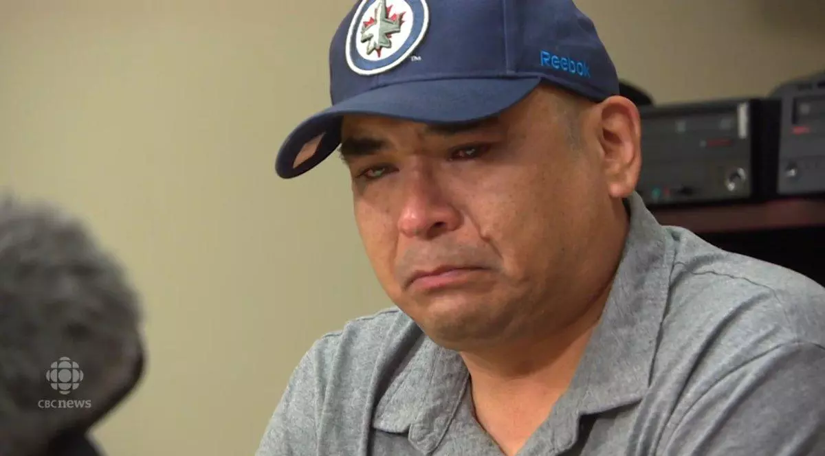 Sunt prieteni buni de o viață, însă secretul pe care l-au aflat după 41 de ani despre ei, le-a dat toată viața peste cap