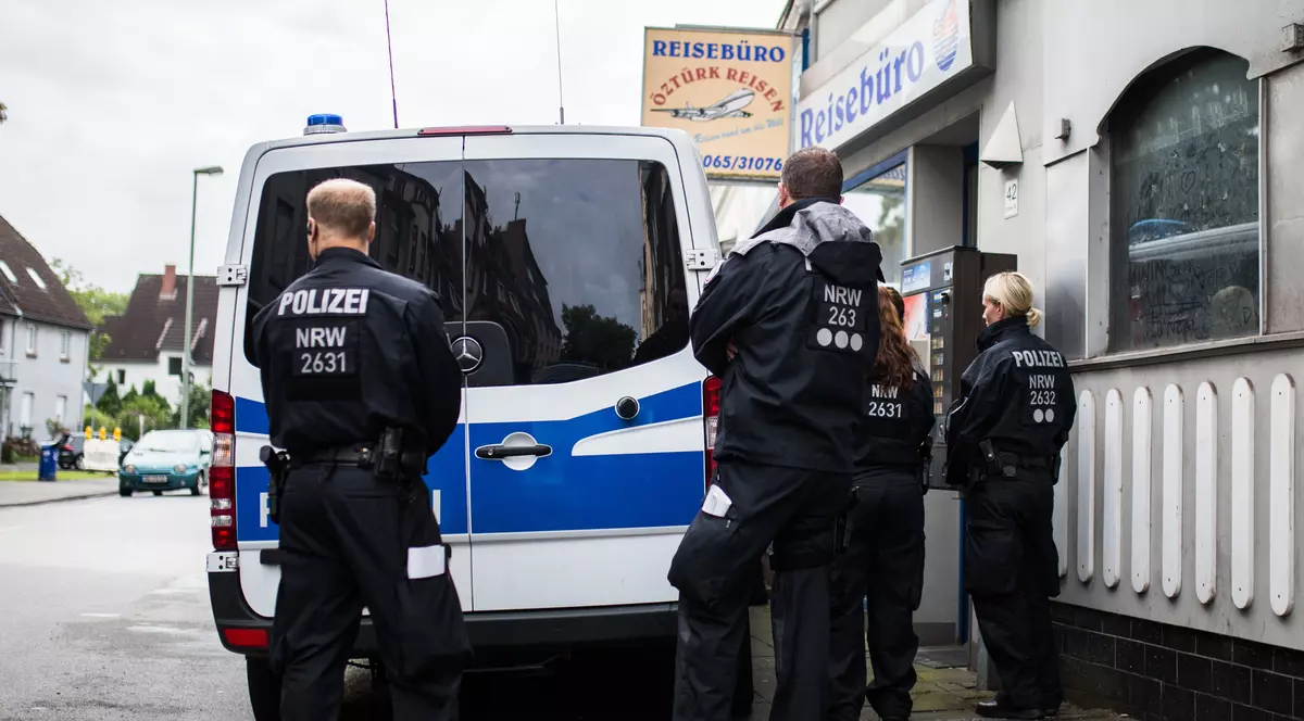Noi raiduri ale poliției germane la presupuși islamiști
