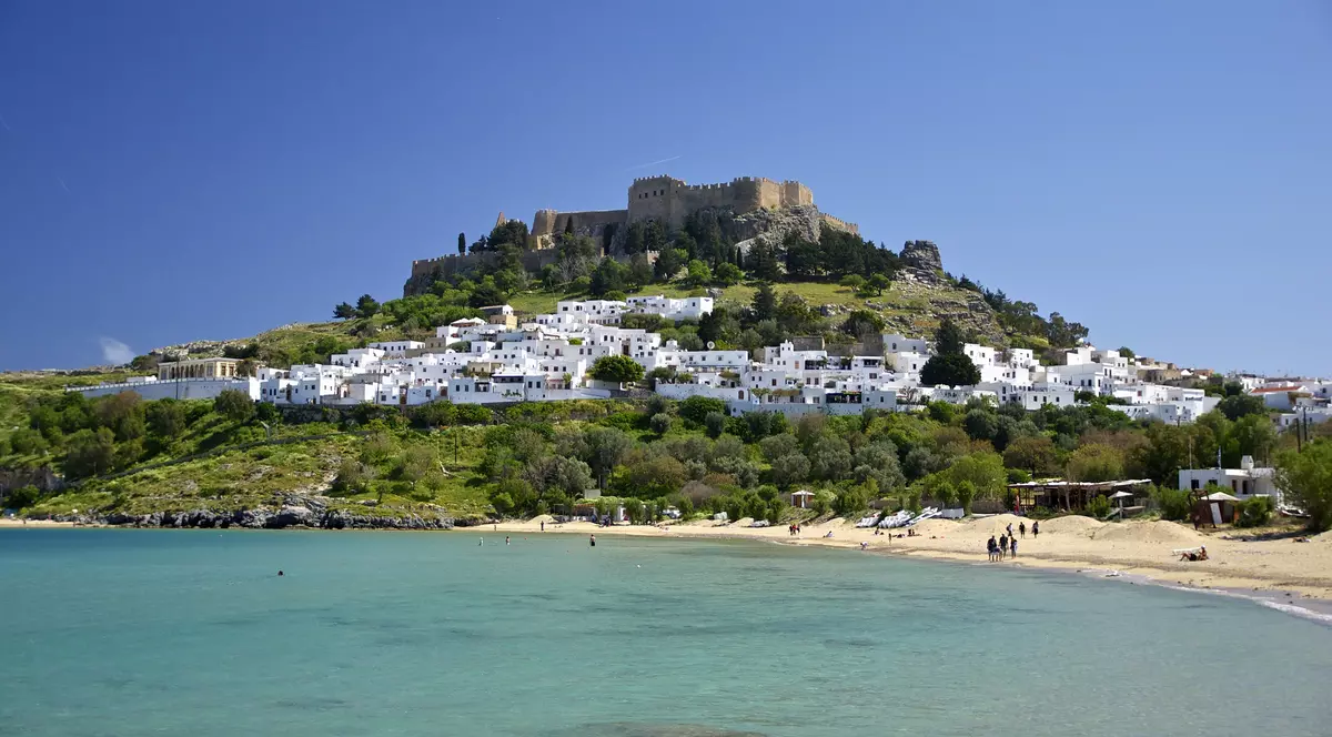 (P) Lardos, îmbinarea ideală între tradițional și modern