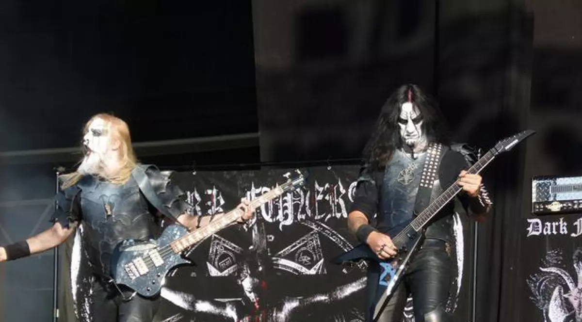 „Satanismul” unei trupe rock a stârnit indignarea preoţilor suceveni